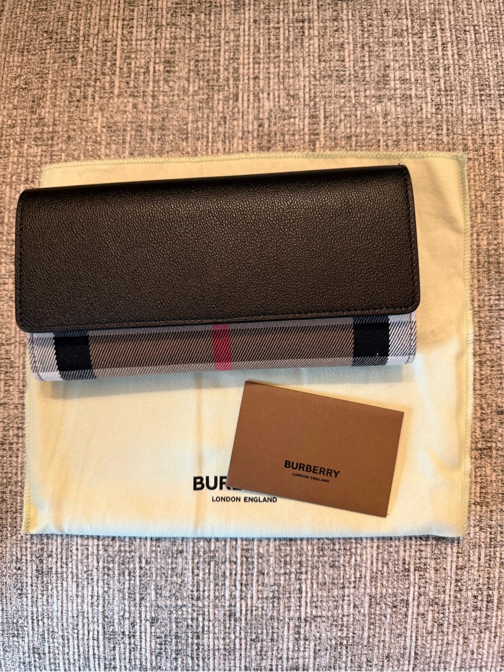 Burberry Black Leather Continental Wallet with Vintage Check & Red Stripe